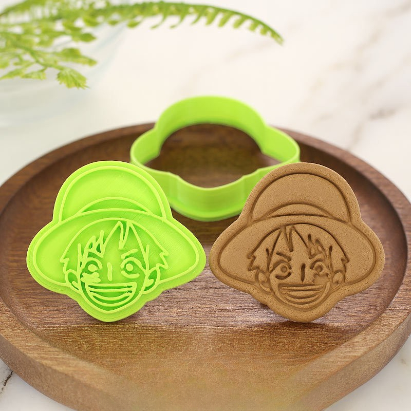 Kitchen Gadgets Gift - قالب طهي وتشكيل على شكل شخصيات